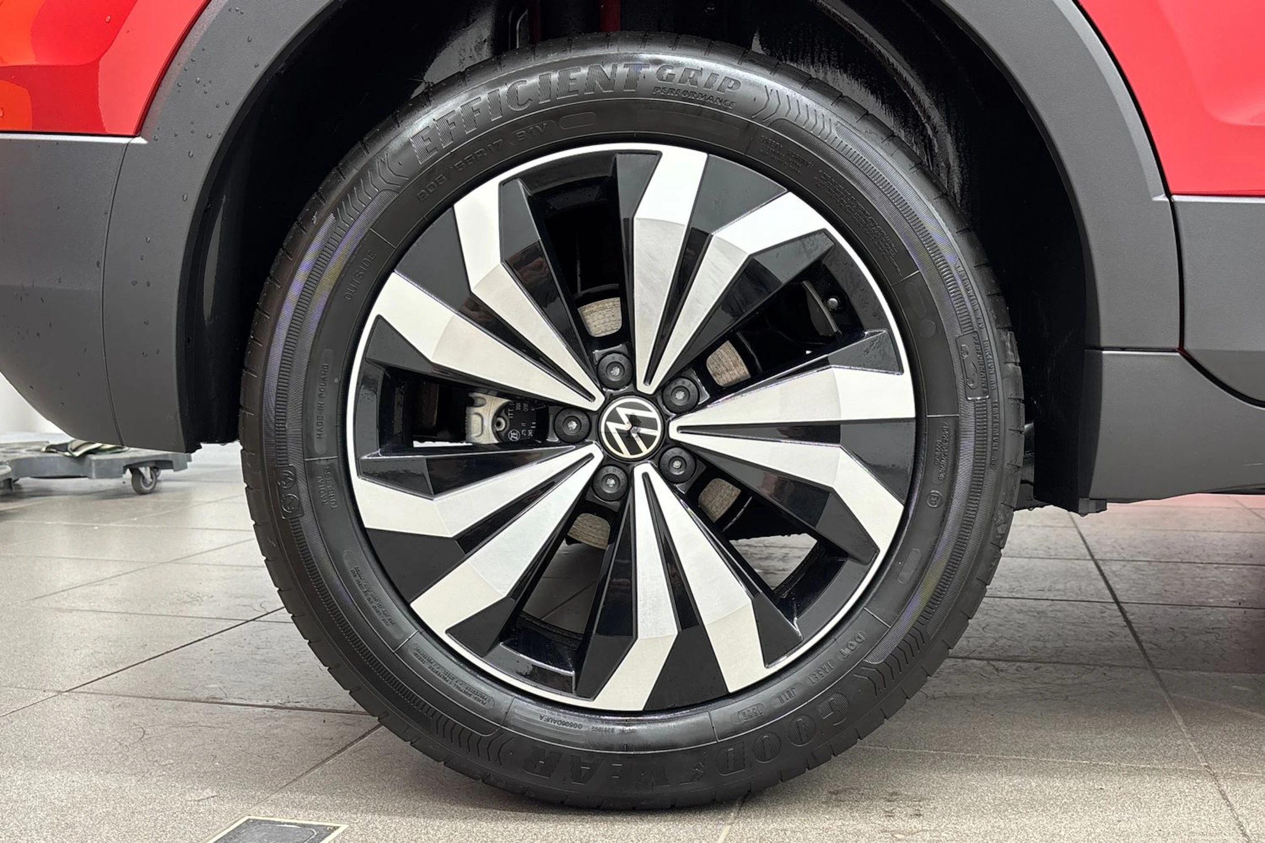 met. punainen Volkswagen T-Cross 2027 kuva 10.