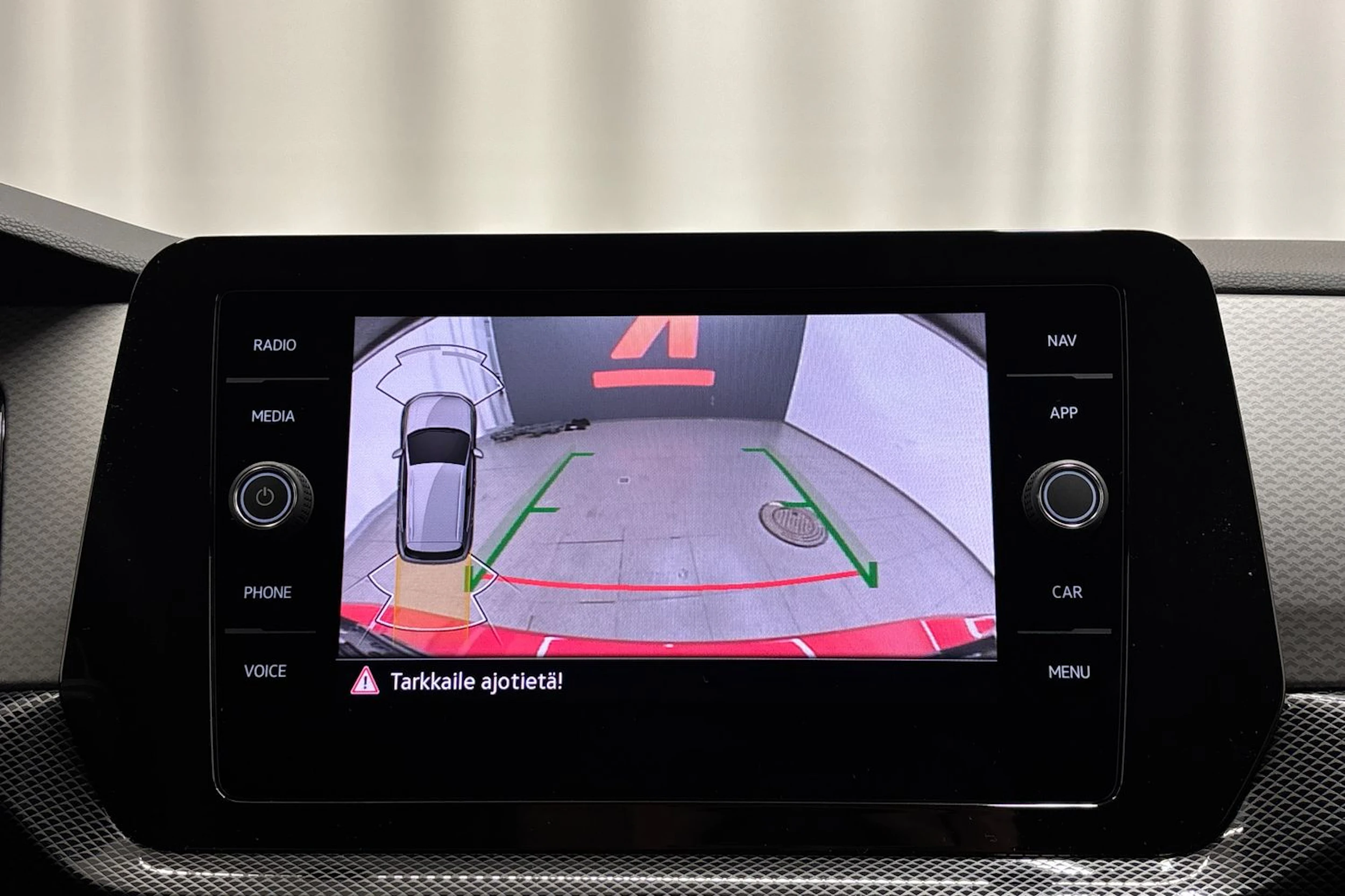 met. punainen Volkswagen T-Cross 2027 kuva 16.