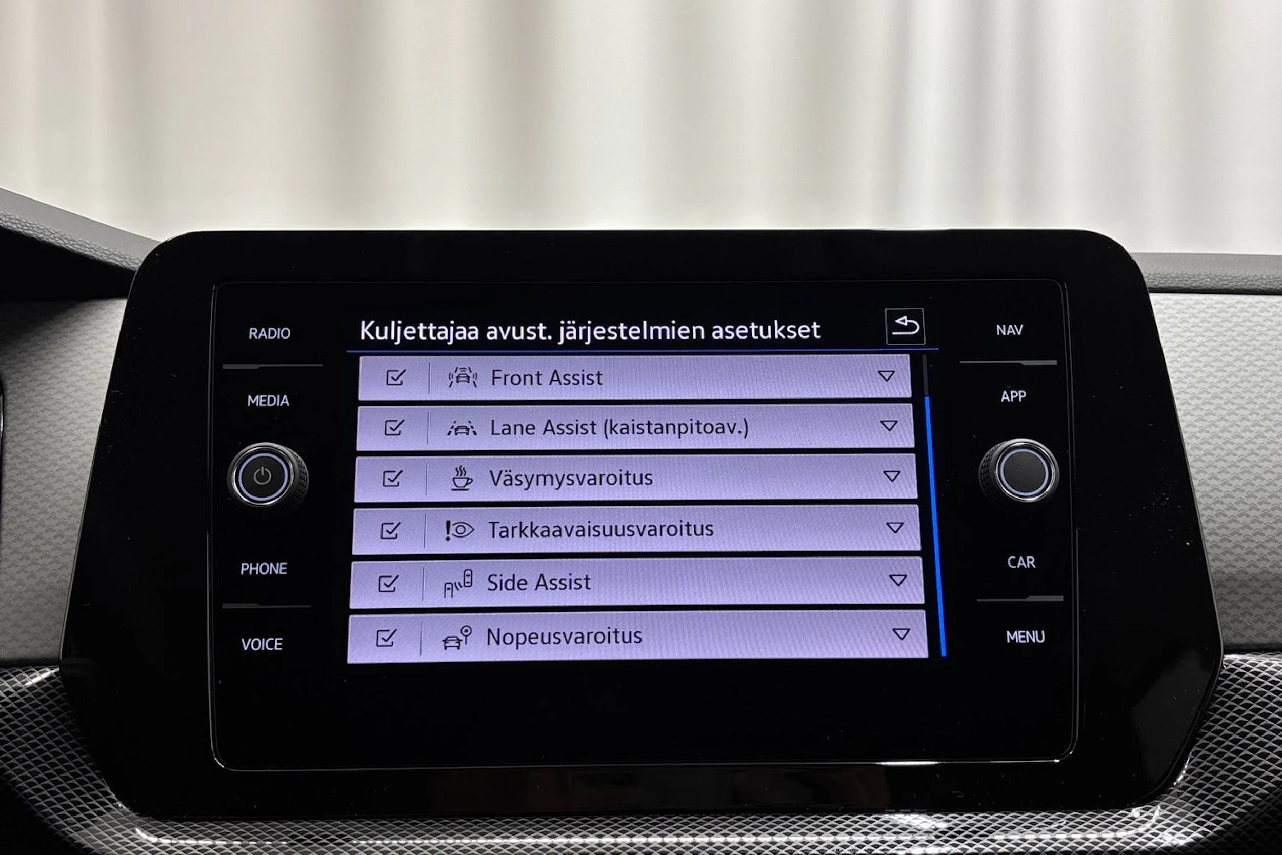met. punainen Volkswagen T-Cross 2027 kuva 19.