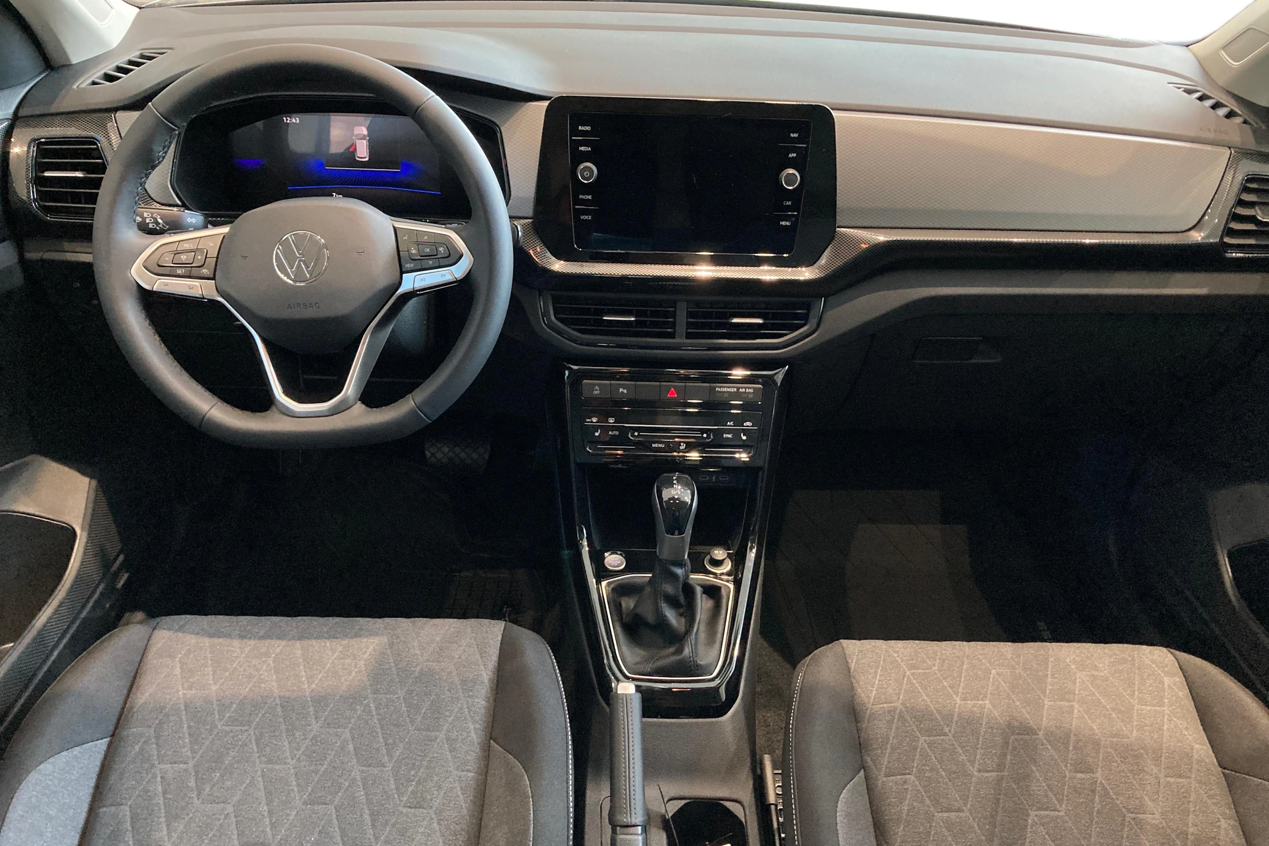 met. harmaa Volkswagen T-Cross 2027 kuva 7.