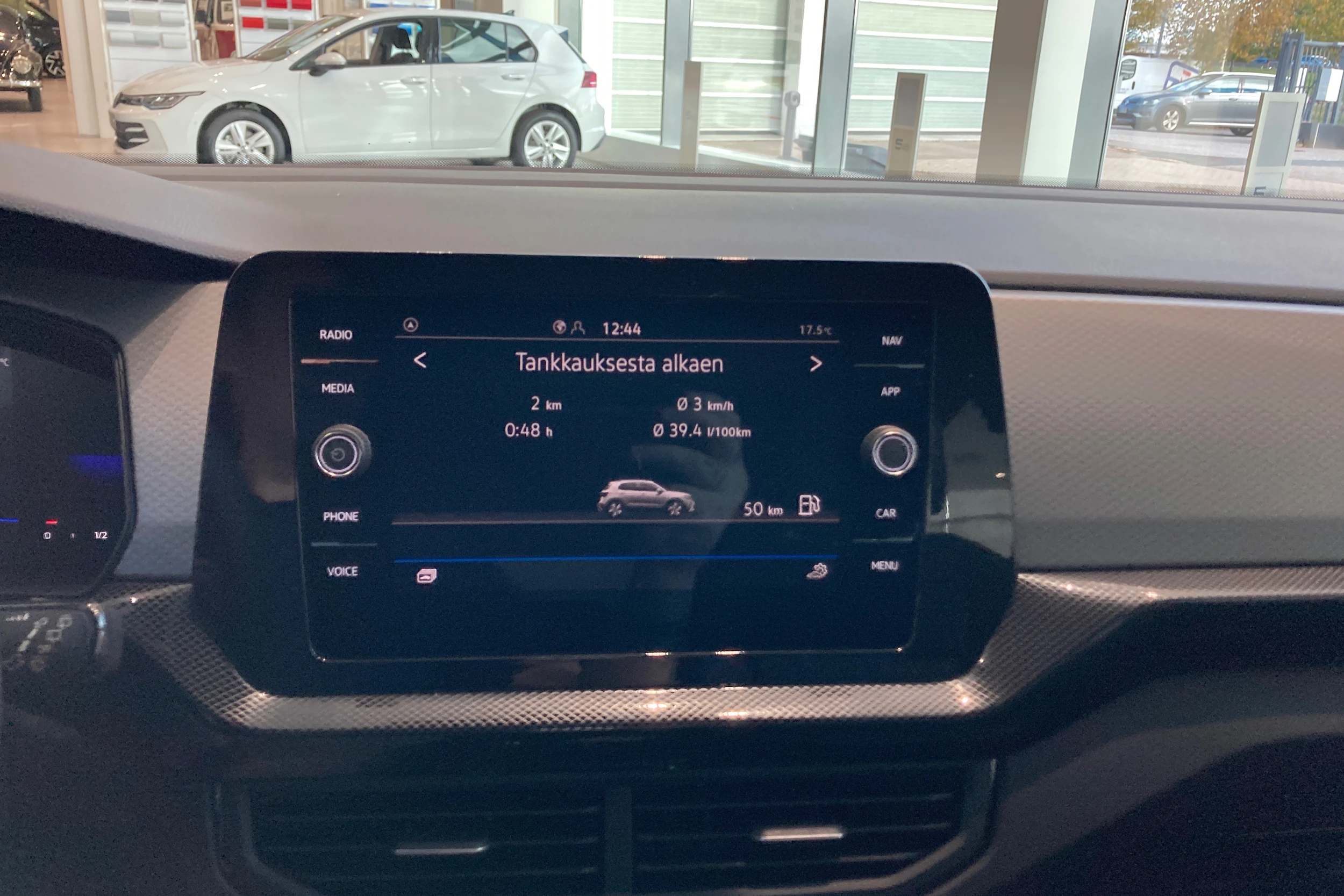 met. harmaa Volkswagen T-Cross 2027 kuva 13.