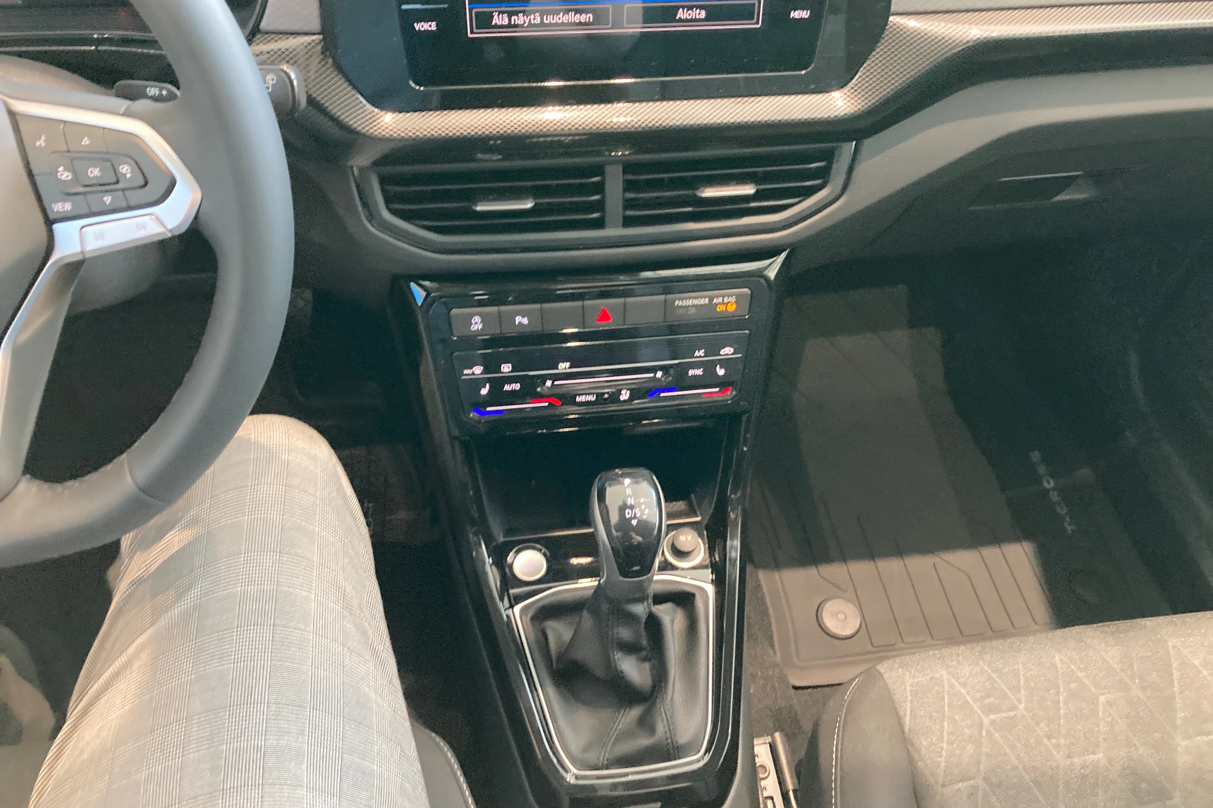 met. harmaa Volkswagen T-Cross 2027 kuva 14.