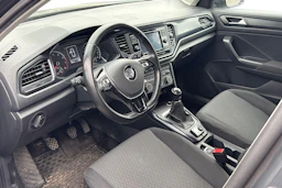 Harmaa Volkswagen T-Roc 2018 kuva 3.