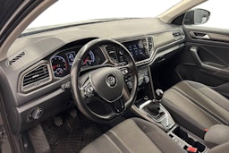 harmaa Volkswagen T-Roc 2018 kuva 7.