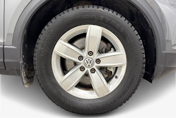 harmaa Volkswagen T-Roc 2018 kuva 11.