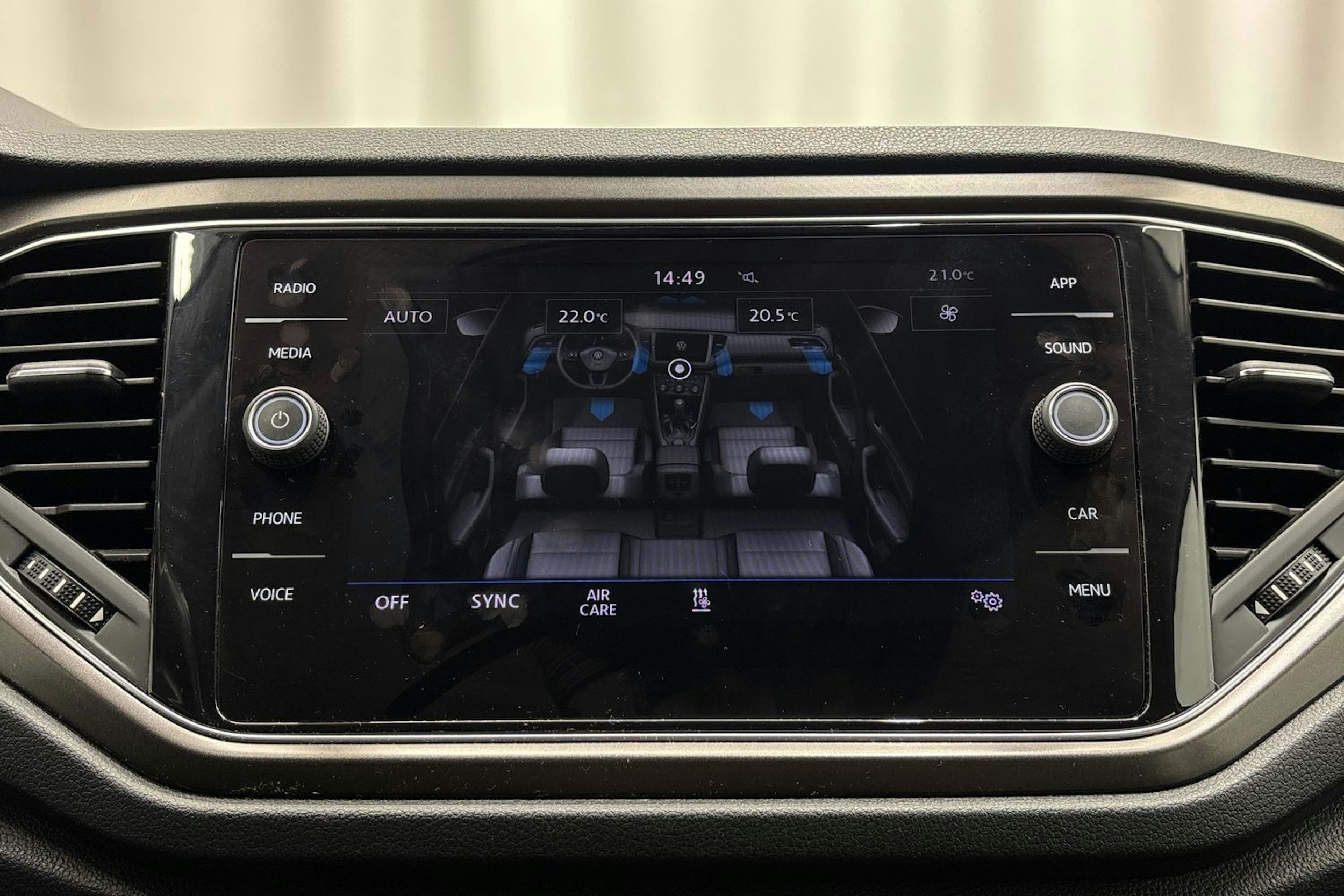 harmaa Volkswagen T-Roc 2018 kuva 23.