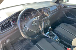 valkoinen Volkswagen T-Roc 2018 kuva 3.