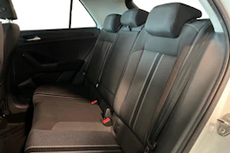 valkoinen Volkswagen T-Roc 2018 kuva 8.