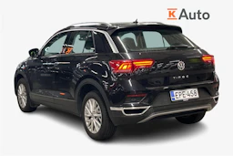 musta Volkswagen T-Roc 2018 kuva 2.