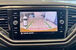 Keltainen Volkswagen T-Roc 2018 kuva 18.
