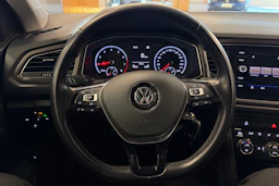 oranssi Volkswagen T-Roc 2018 kuva 4.