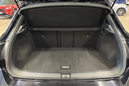 musta Volkswagen T-Roc 2018 kuva 27.