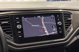 ruskea (beige) Volkswagen T-Roc 2018 kuva 18.