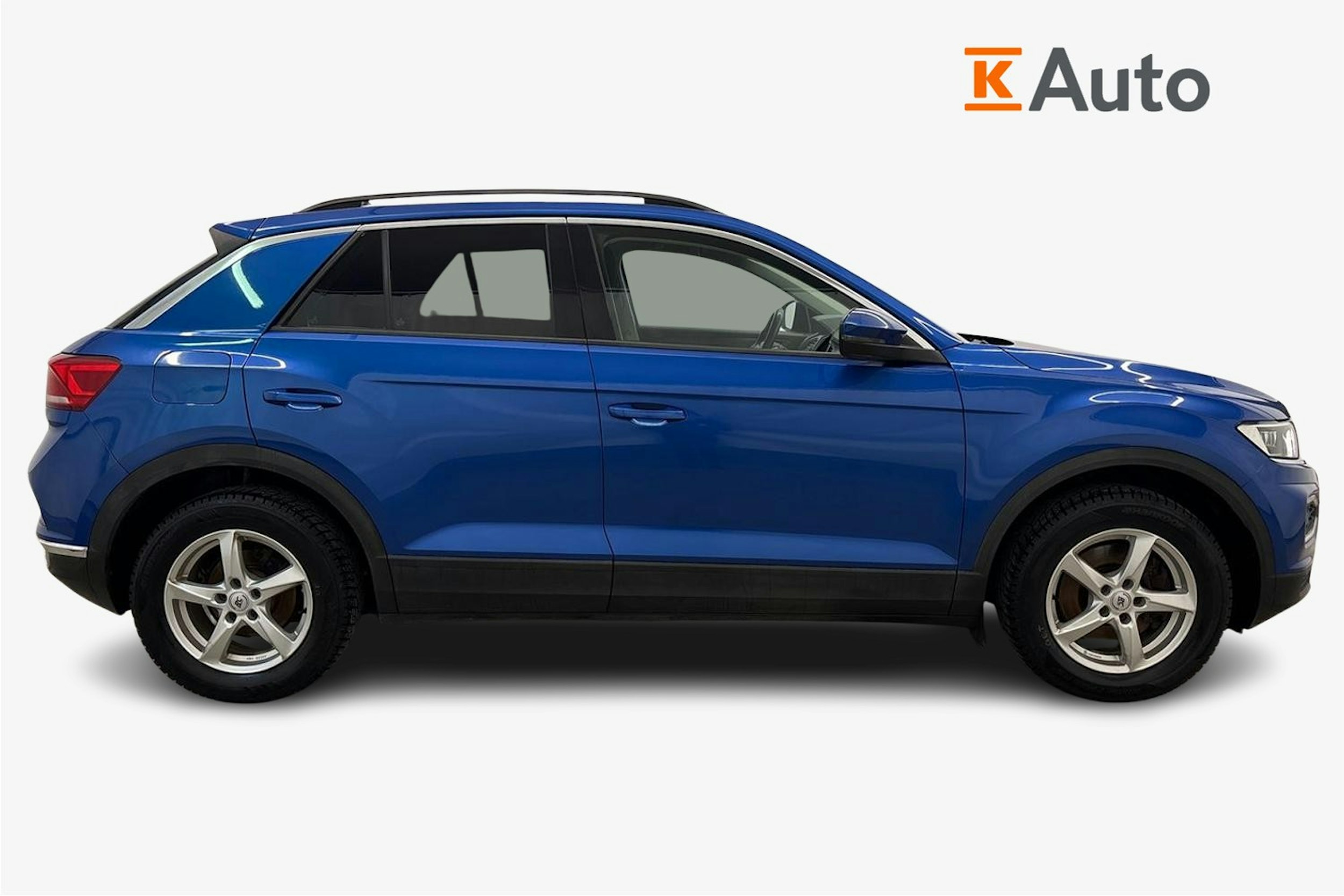 sininen Volkswagen T-Roc 2018 kuva 6.