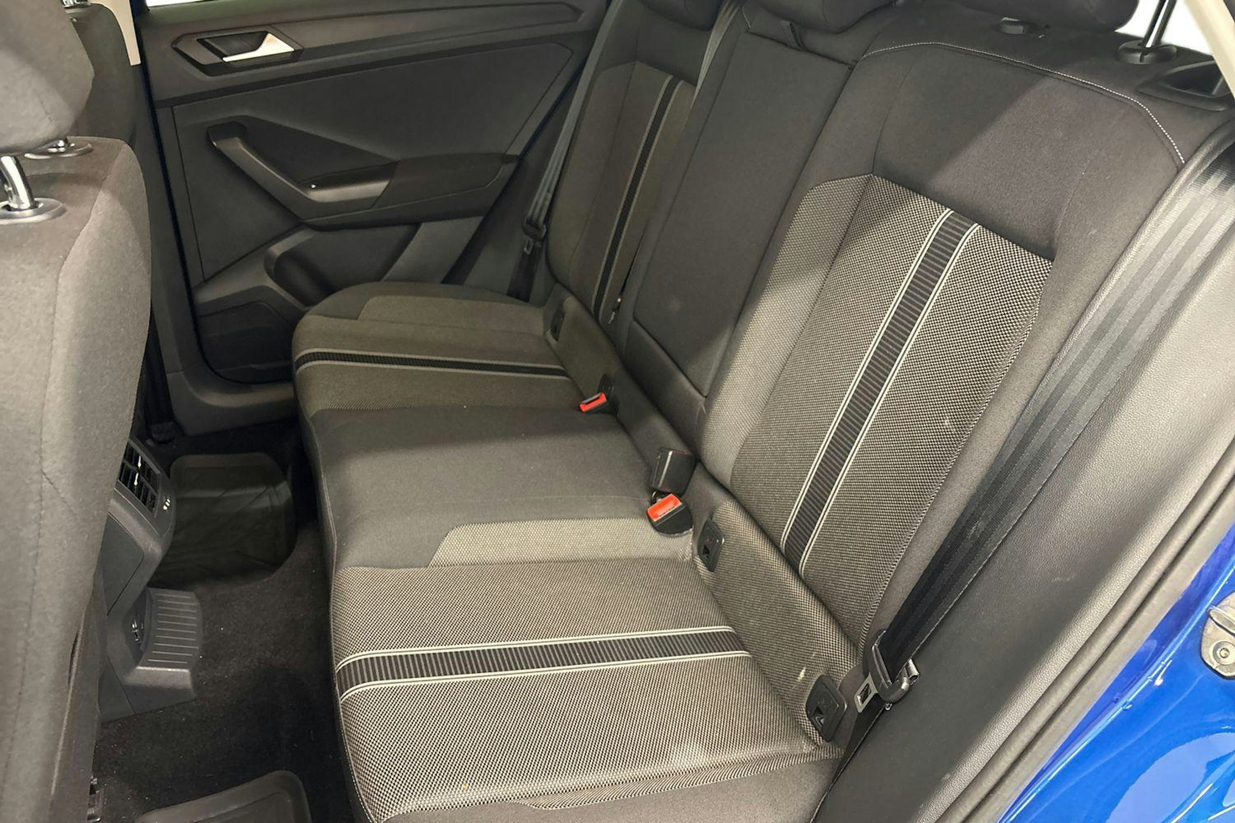 sininen Volkswagen T-Roc 2018 kuva 10.