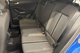 sininen Volkswagen T-Roc 2018 kuva 10.