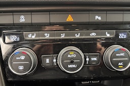 sininen Volkswagen T-Roc 2018 kuva 17.