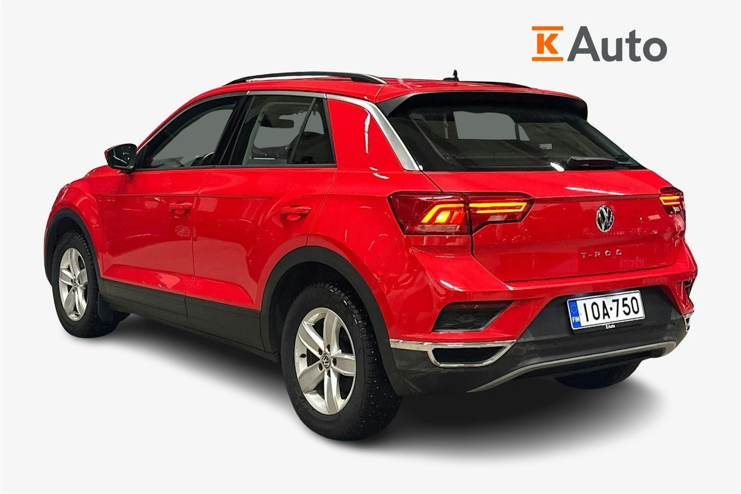 punainen Volkswagen T-Roc 2018 kuva 2.