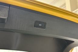 met. keltainen Volkswagen T-Roc 2018 kuva 13.