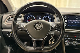 met. keltainen Volkswagen T-Roc 2018 kuva 14.