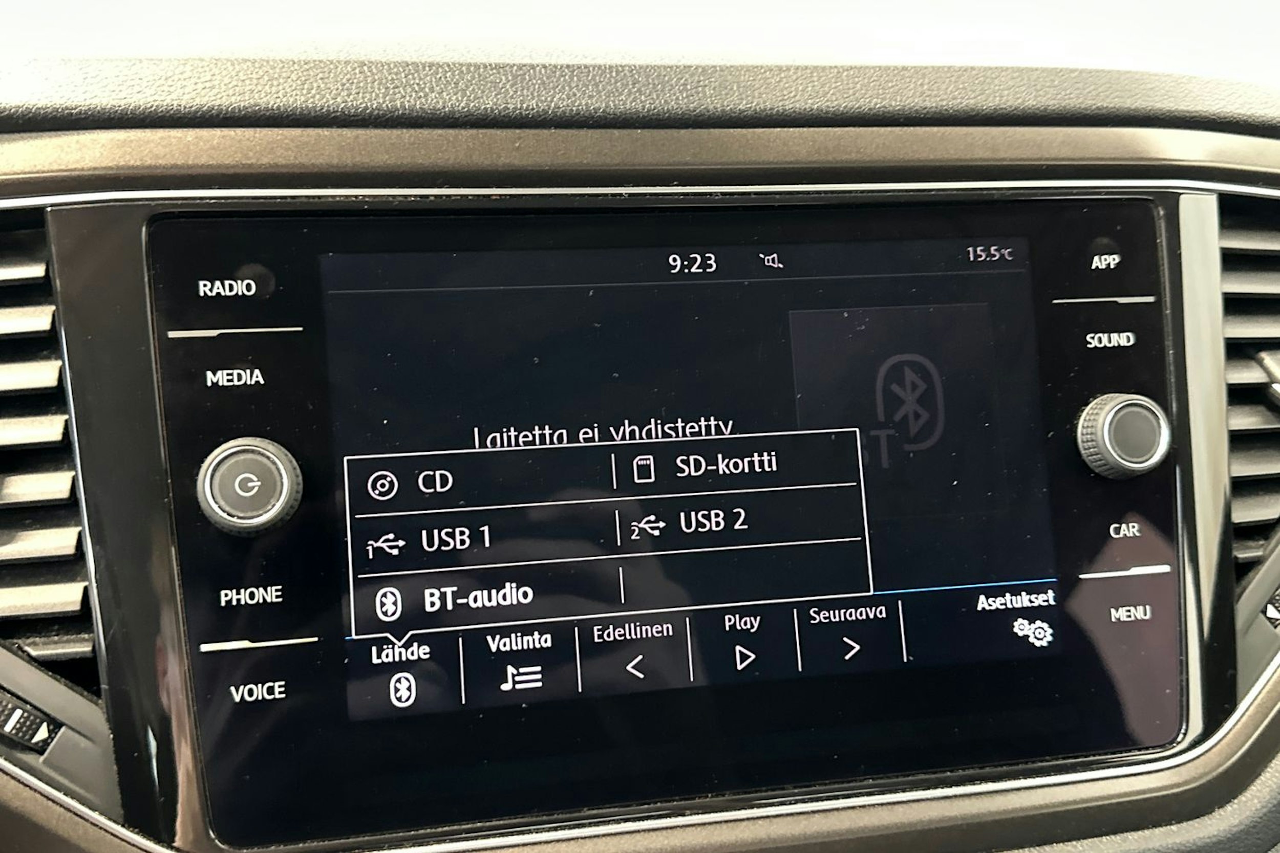 punainen Volkswagen T-Roc 2018 kuva 26.