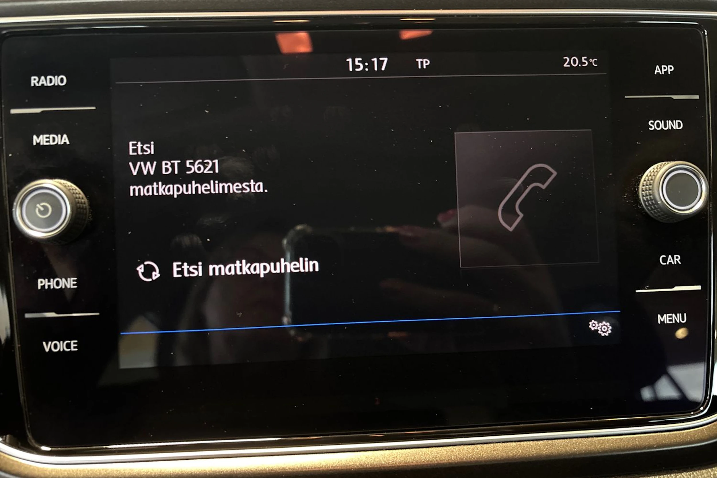 Harmaa Volkswagen T-Roc 2018 kuva 14.