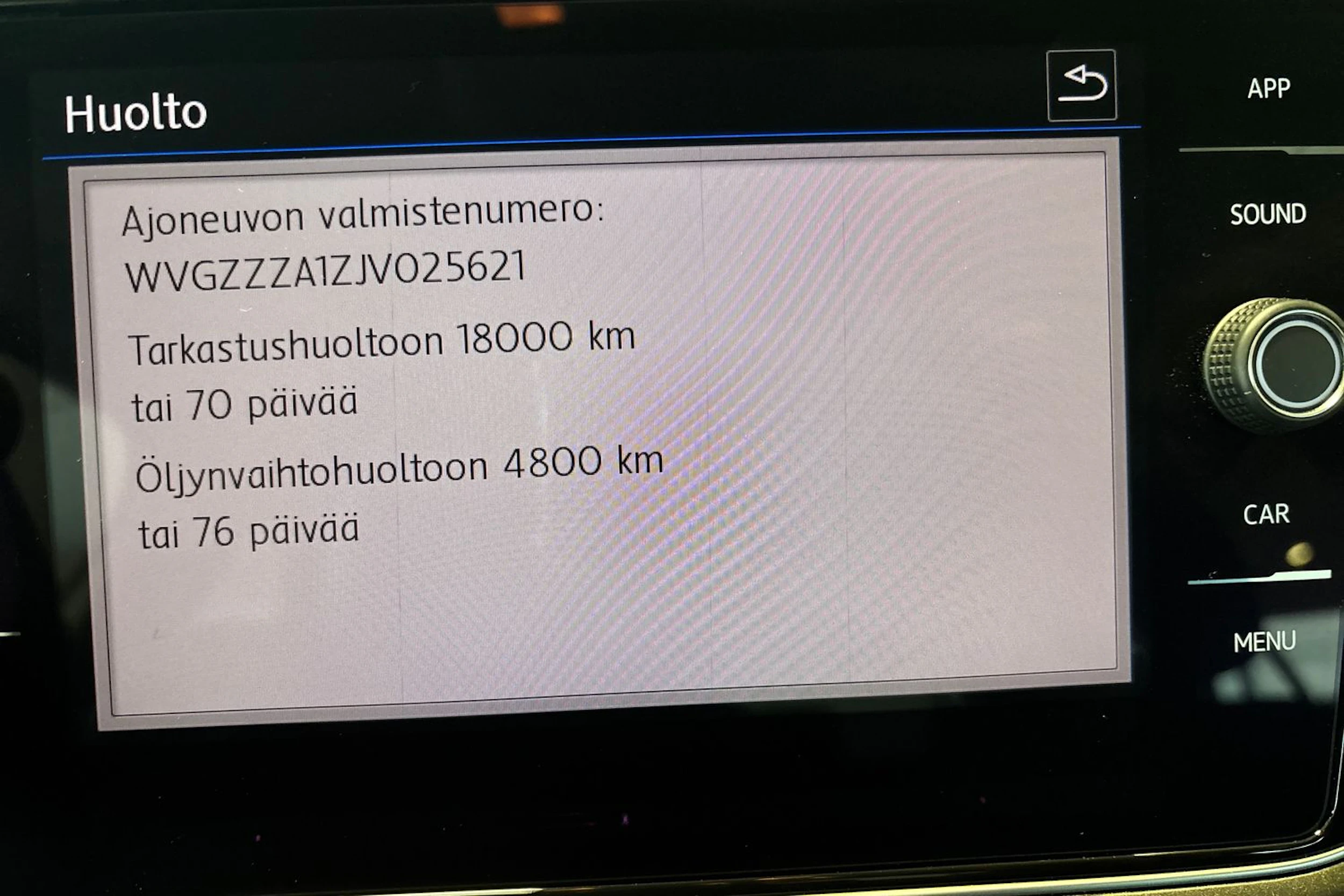 Harmaa Volkswagen T-Roc 2018 kuva 16.