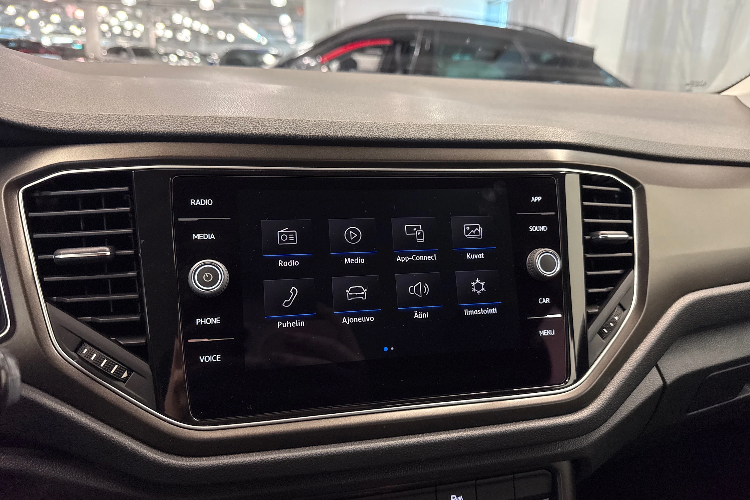 harmaa Volkswagen T-Roc 2018 kuva 26.
