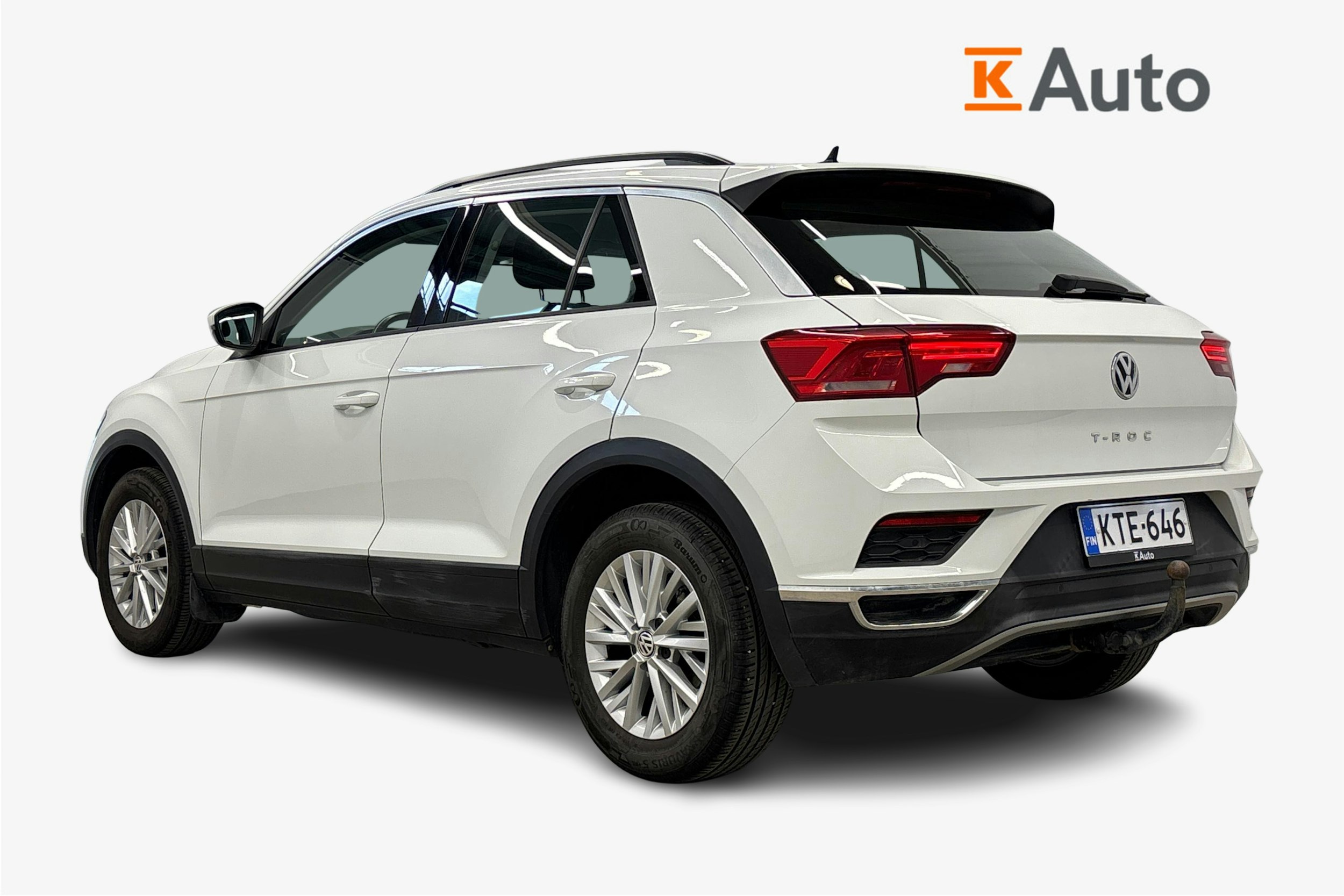 valkoinen Volkswagen T-Roc 2018 kuva 2.