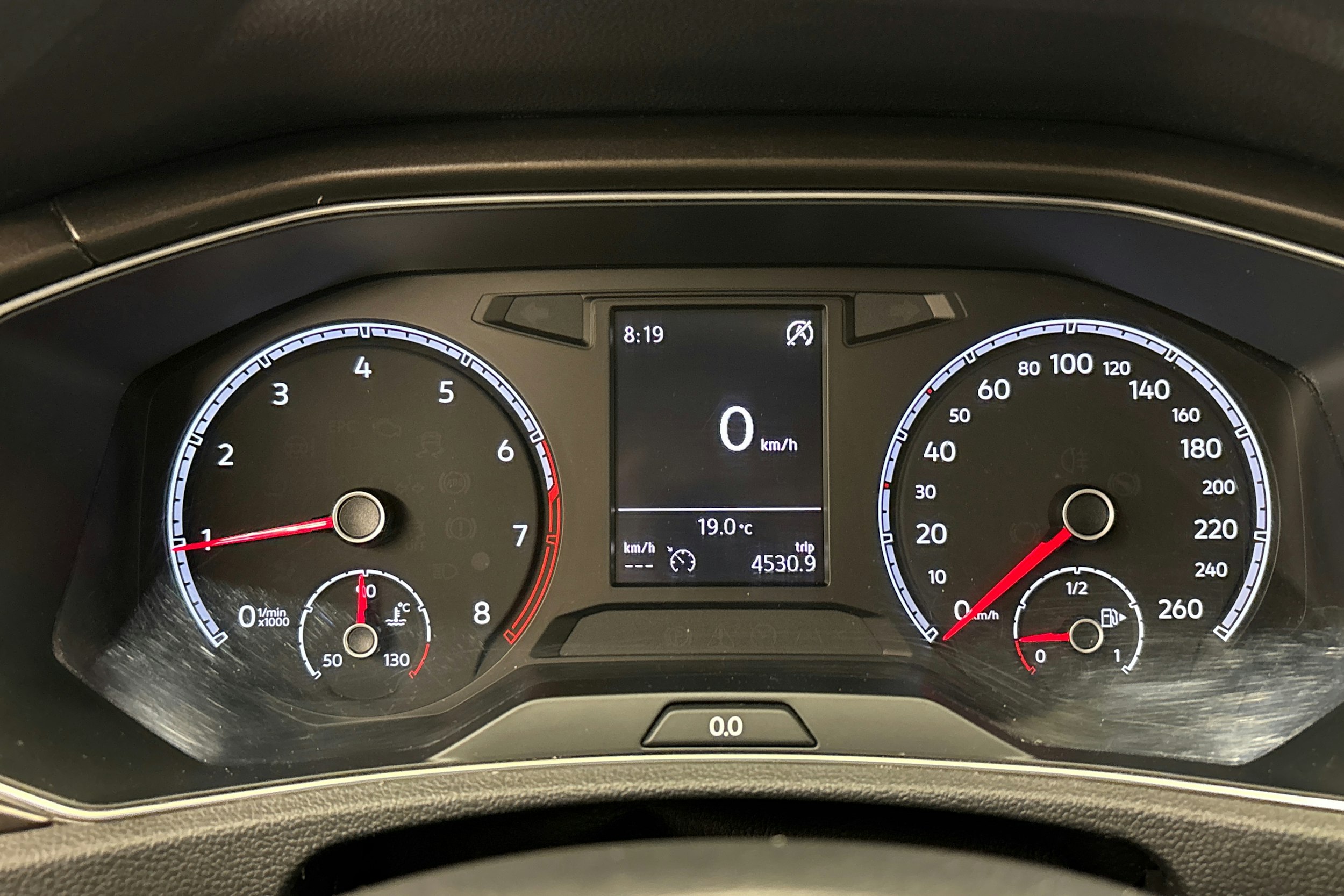 valkoinen Volkswagen T-Roc 2018 kuva 19.