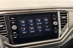 valkoinen Volkswagen T-Roc 2018 kuva 20.