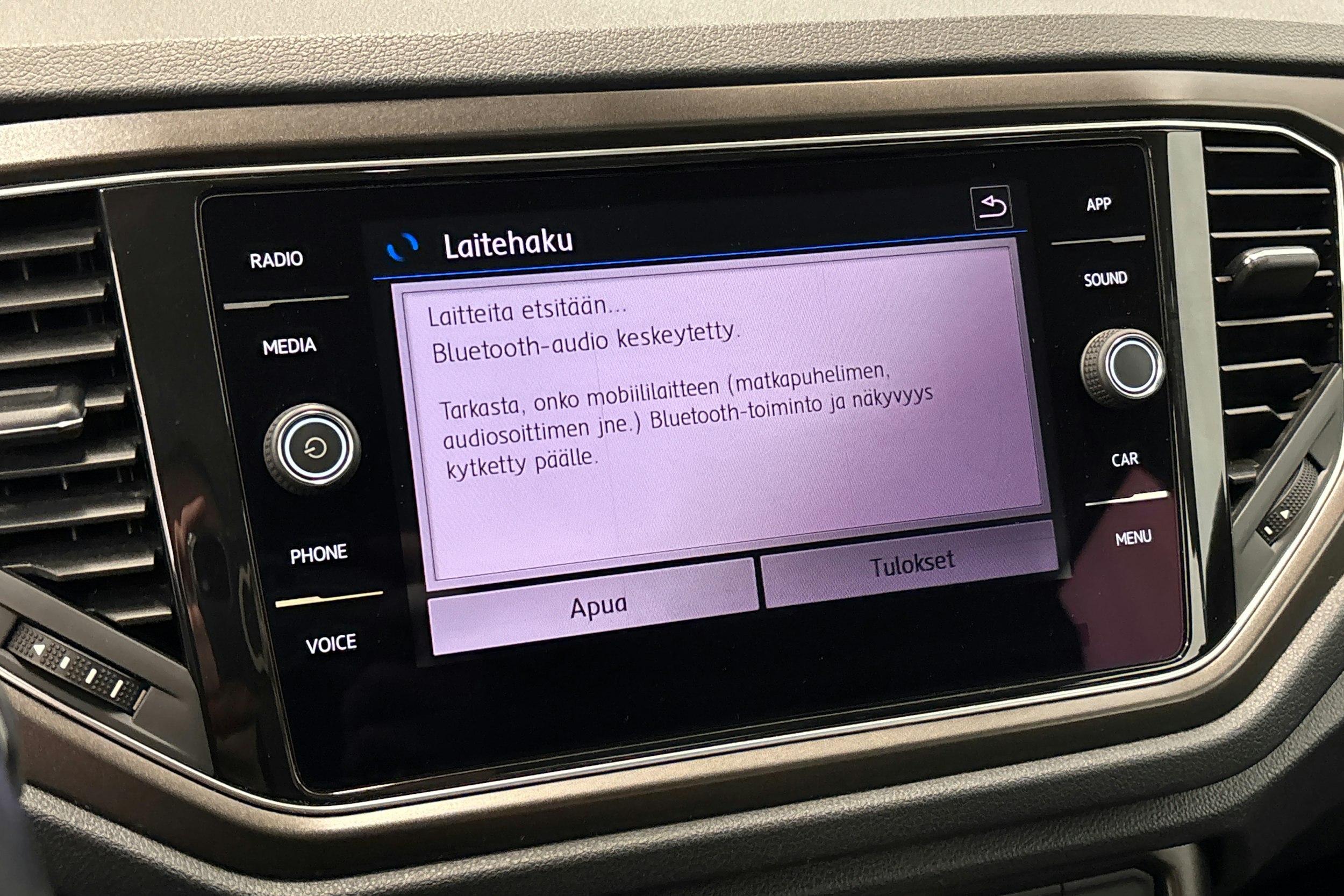 valkoinen Volkswagen T-Roc 2018 kuva 26.