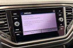 valkoinen Volkswagen T-Roc 2018 kuva 26.