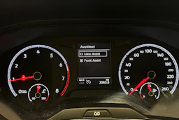 valkoinen Volkswagen T-Roc 2018 kuva 4.