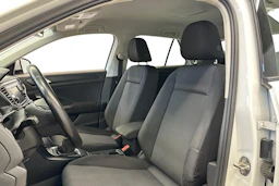 valkoinen Volkswagen T-Roc 2018 kuva 6.