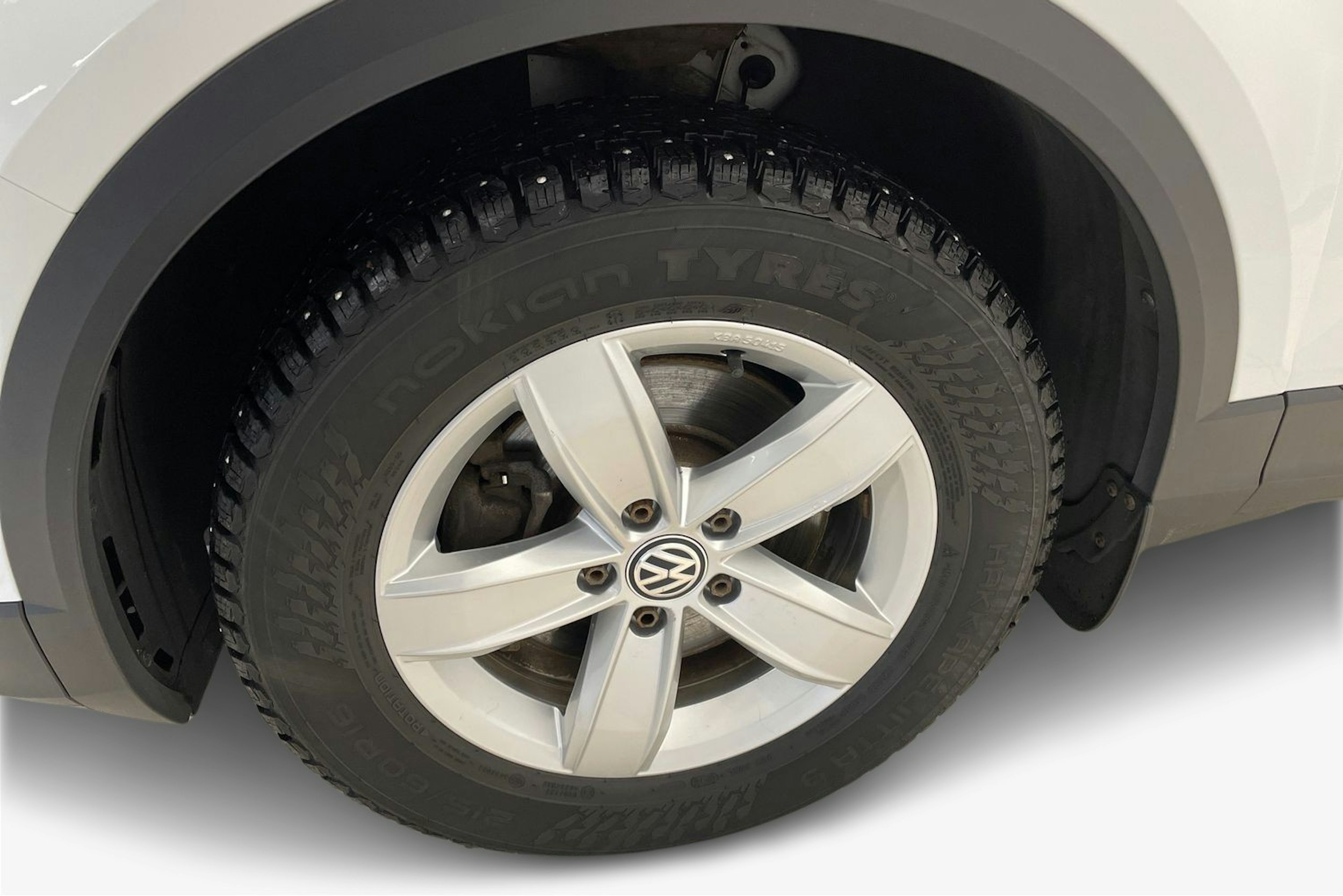 valkoinen Volkswagen T-Roc 2018 kuva 11.