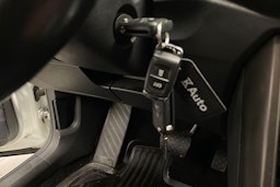 valkoinen Volkswagen T-Roc 2018 kuva 17.