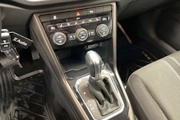 valkoinen Volkswagen T-Roc 2018 kuva 18.