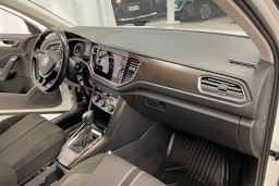 valkoinen Volkswagen T-Roc 2018 kuva 27.