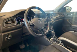 ruskea (beige) Volkswagen T-Roc 2018 kuva 8.