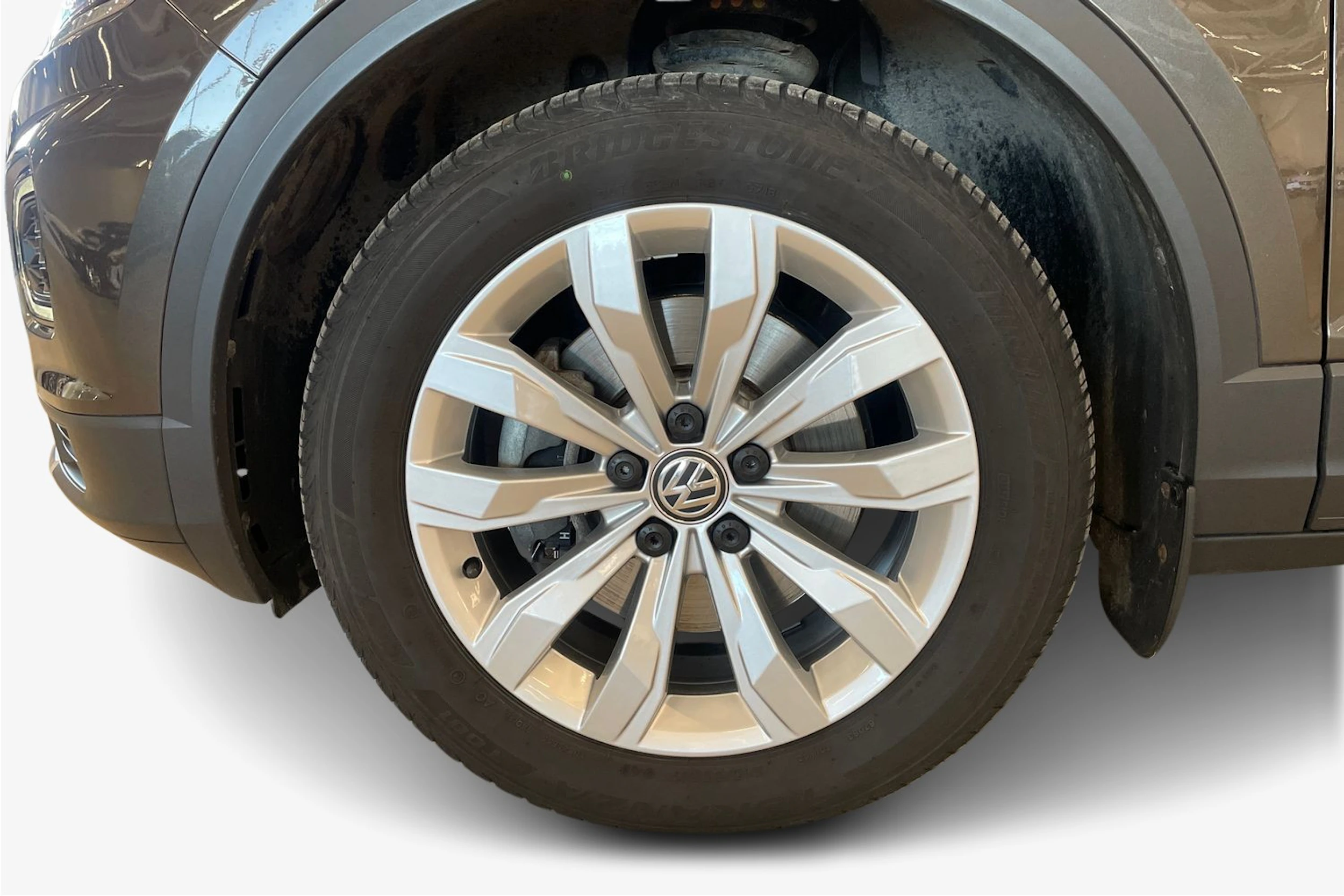 ruskea (beige) Volkswagen T-Roc 2018 kuva 12.