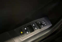 ruskea (beige) Volkswagen T-Roc 2018 kuva 31.