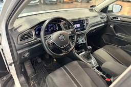 valkoinen Volkswagen T-Roc 2018 kuva 3.