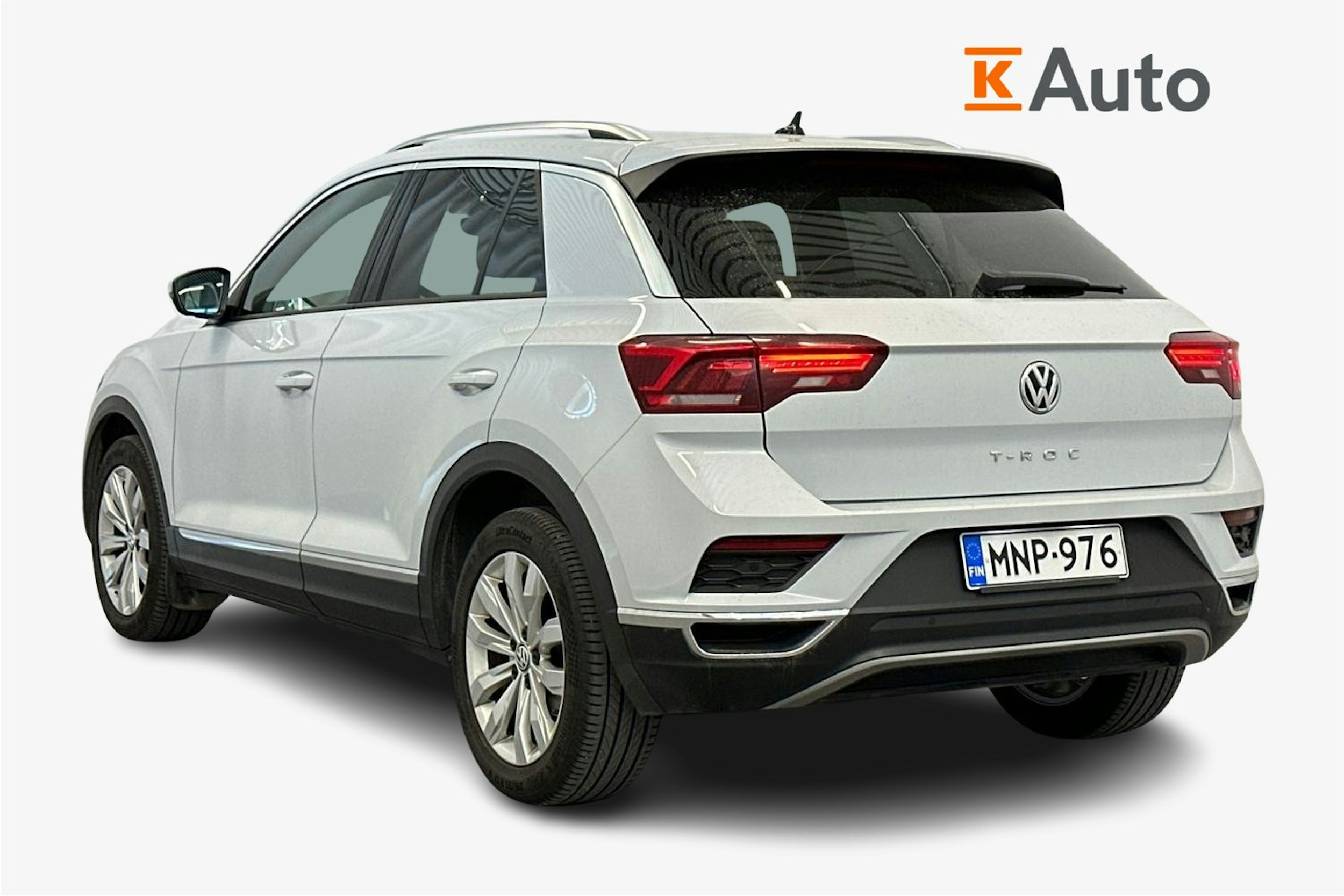 valkoinen Volkswagen T-Roc 2018 kuva 2.