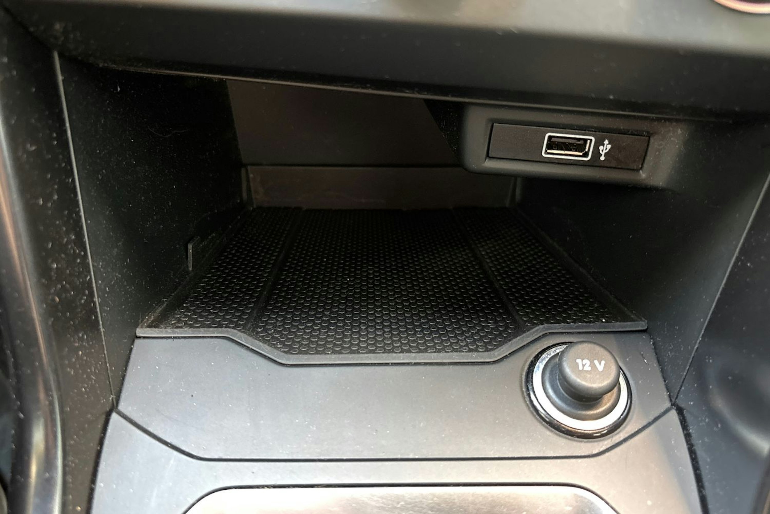 harmaa Volkswagen T-Roc 2018 kuva 24.