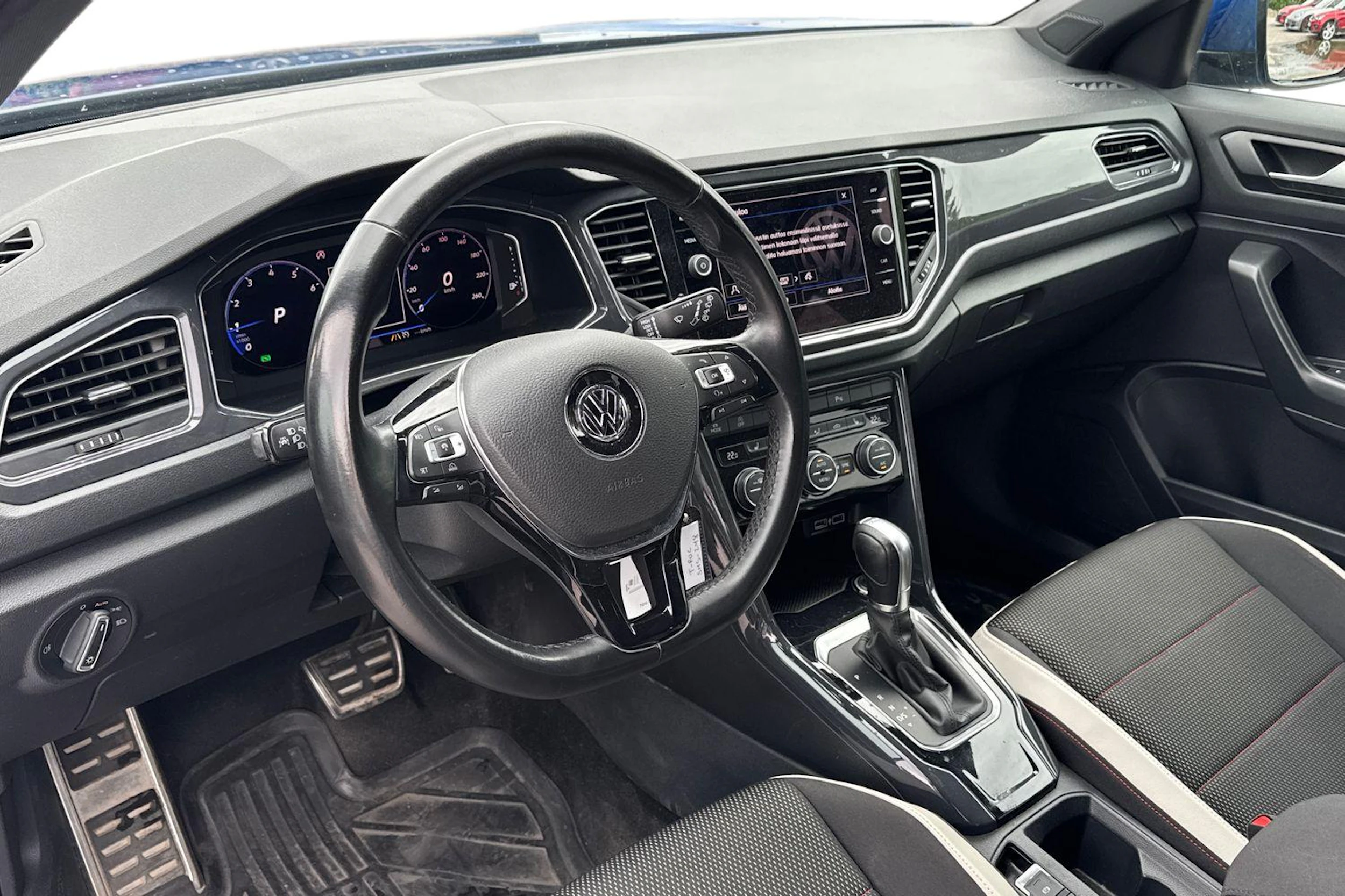 met. sininen Volkswagen T-Roc 2018 kuva 3.