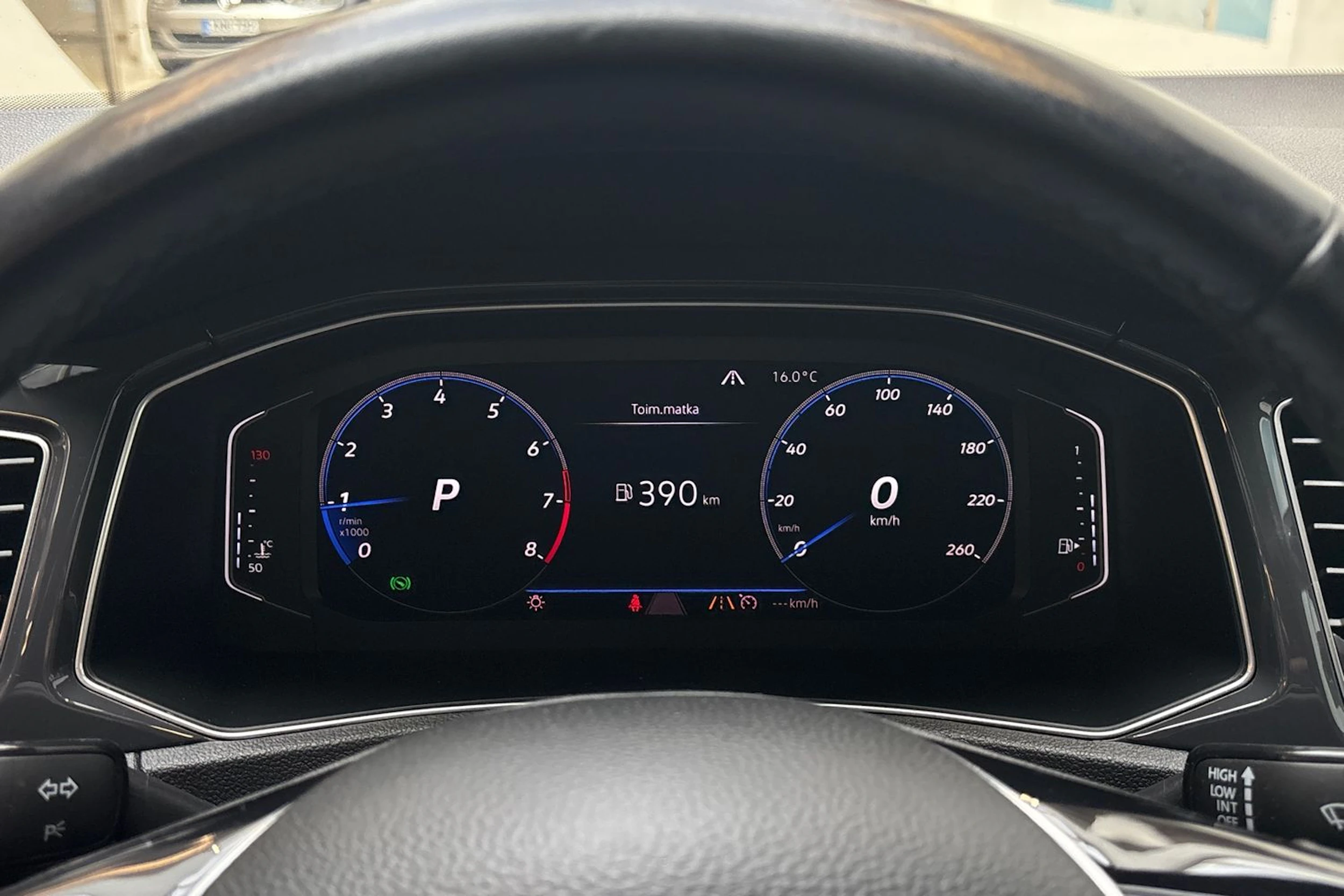 met. sininen Volkswagen T-Roc 2018 kuva 14.