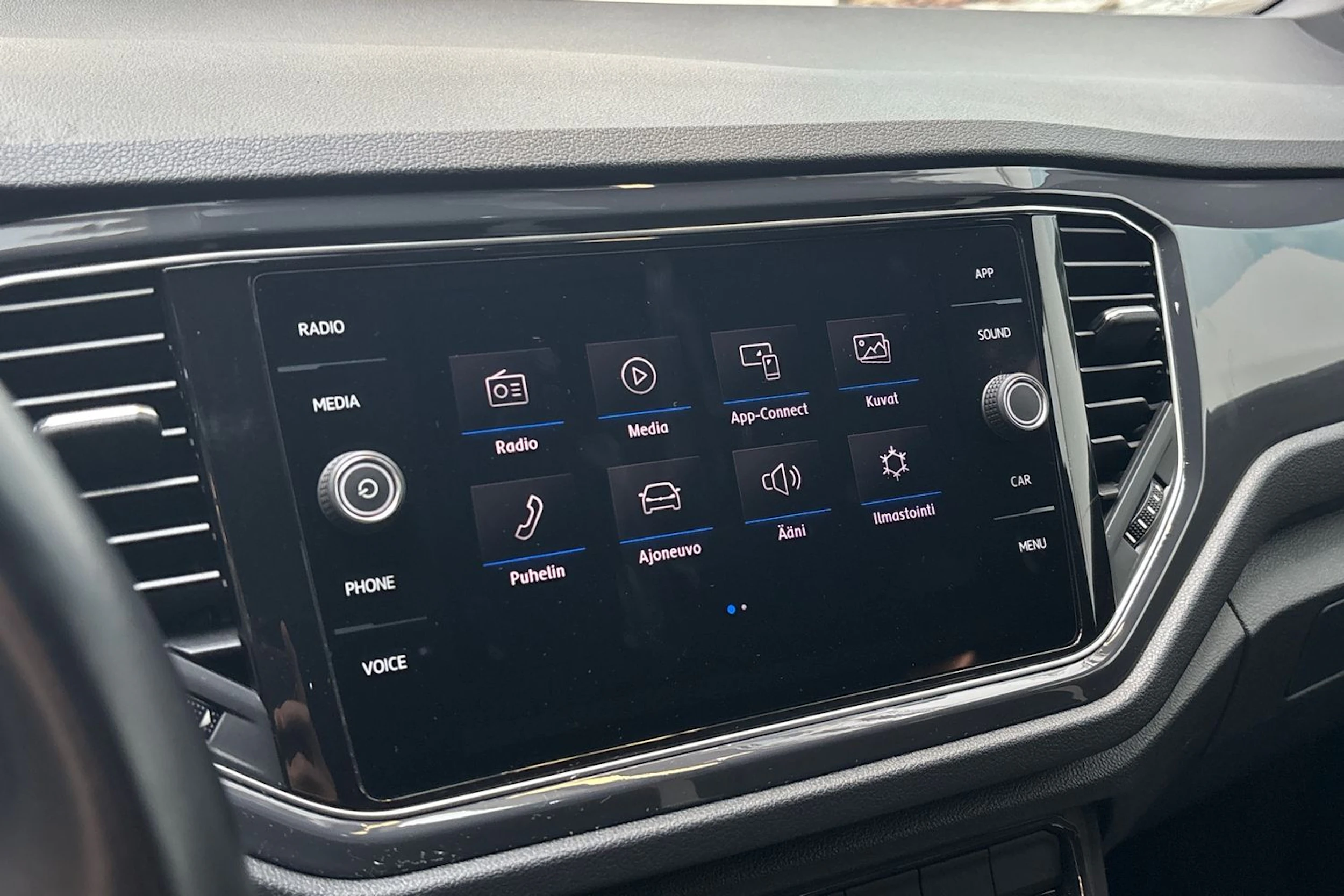 met. sininen Volkswagen T-Roc 2018 kuva 16.