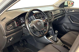 valkoinen Volkswagen T-Roc 2018 kuva 6.