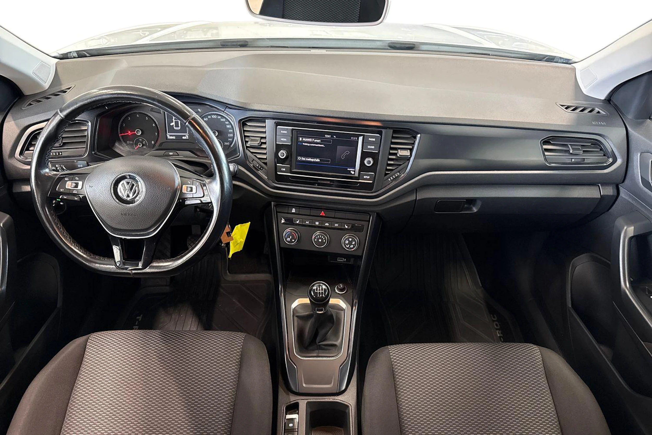 valkoinen Volkswagen T-Roc 2018 kuva 7.